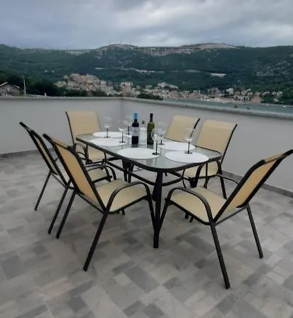 Apartment Petar I Luka *